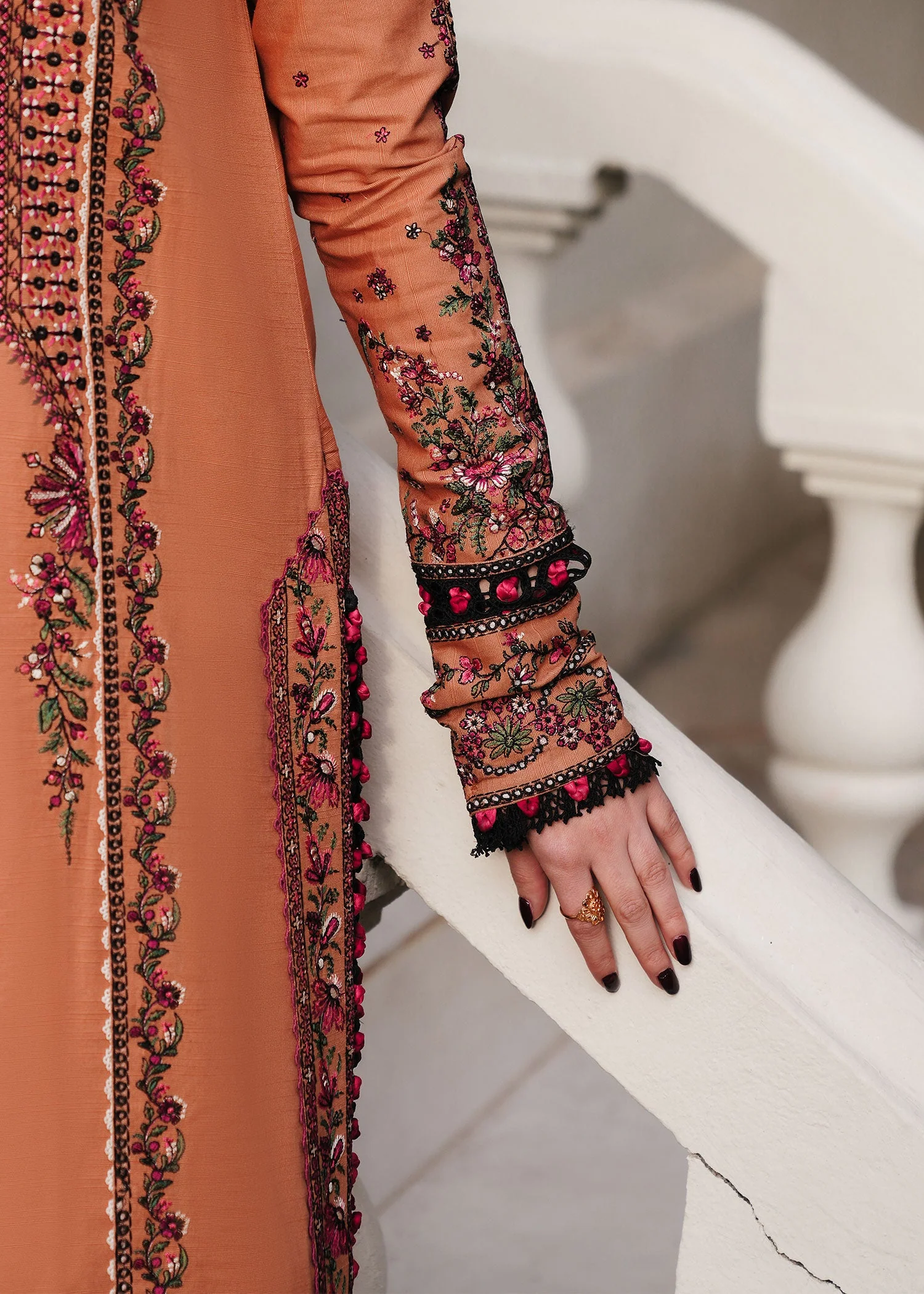 Hussain Rehar “Sahira” Embroidered Khaddar Unstitched 3PC Suit (FG - 7) - Image 3