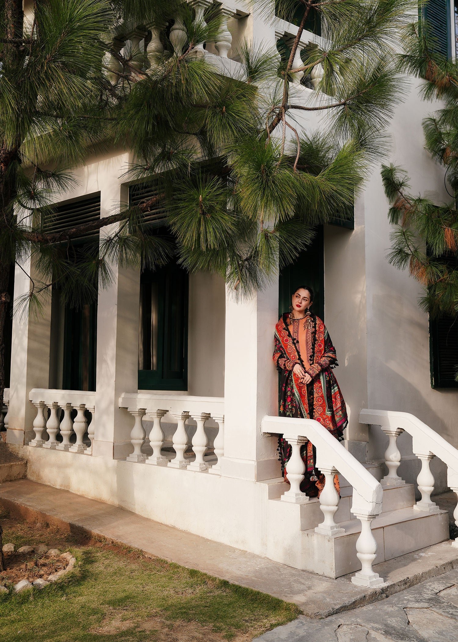 Hussain Rehar “Sahira” Embroidered Khaddar Unstitched 3PC Suit (FG - 7) - Image 5