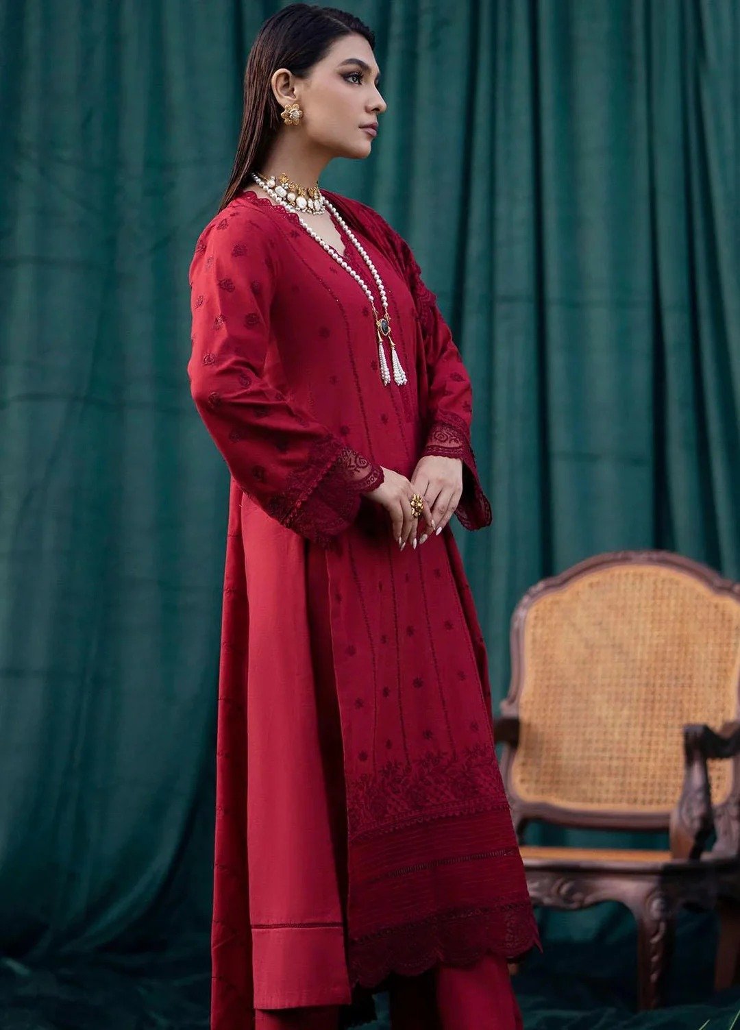 Jehan By Motifz 3PC Embroidered Khaddar Suit – MT23J 4359 Diba (Unstitched) (FG - 13) - Image 3